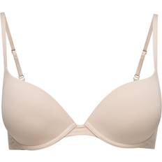 Wonderbra Womens Refined Glamour Triangle Underwire Push-up Bra :  : Clothing, Shoes & Accessories