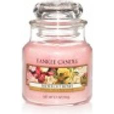Yankee Candle Classic Fresh Cut Roses Small Scented Candle 104g