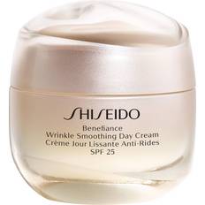 Fet hud Ansiktskremer Shiseido Benefiance Wrinkle Smoothing Day Cream SPF25 50ml