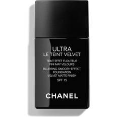 Chanel Basissminke Chanel Ultra Le Teint Velvet SPF15 B70