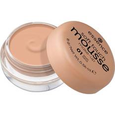 Essence Soft Touch Mousse Make-up #01 Matte Sand