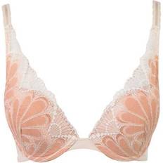 Wonderbra Womens Refined Glamour Triangle Underwire Push-up Bra :  : Clothing, Shoes & Accessories