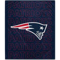 NFL Sports Fan Products NFL New England Patriots Echo Plush Blanket