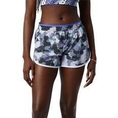 New Balance Printed Accelerate 2.5" Shorts Women mixed/ara 2022 Running Shorts & Tights
