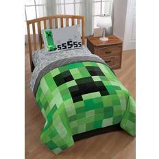 Jay Franco Minecraft Game Creeper Twin Bed Set