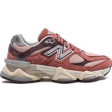 New Balance Sneakers on sale New Balance 9060 Cherry Blossom Pack M - Mineral Red/Truffle/Rain Cloud