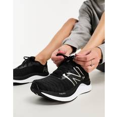 New Balance Running Shoes on sale New Balance Damen FuelCell Propel v4 in Schwarz/Noir/Weiß/blanc, Synthetic, Größe