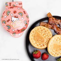 Uncanny Brands Hello Kitty Mini Waffle Cook