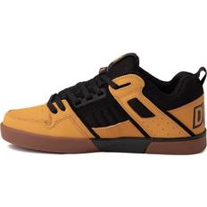 DVS Shoes DVS Skateboard Shoes Comanche 2.0 Chamois/Black/Gum