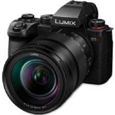 Panasonic Digitalkameras Panasonic LUMIX S5 II with 24-105mm lens