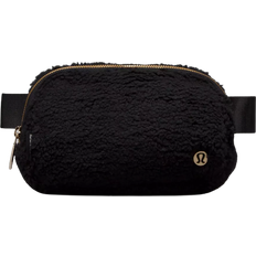 Lululemon Everywhere Fleece Belt Bag 1L - Black/Gold