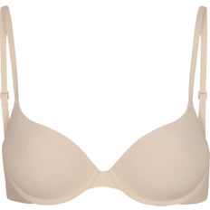 SKIMS on X: The SKIMS T-Shirt Push Up Bra ($56) in Sand - made with soft,  cool and breathable cotton. Available in 9 colors and 31 band and cup  sizes. Shop now
