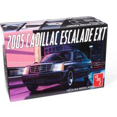 Amt 2005 Cadillac Escalade EXT1:25 Scale Model Kit