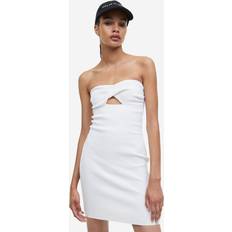 H&M Damen Bandeau-Kleid aus Rippstrick mit Twistdetail Weiß