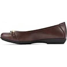 CLIFFS BY WHITE MOUNTAIN Women's Charmed Flat, Brown/Smooth