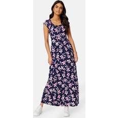 Lange kjoler Happy Holly Tessie maxi dress Navy Floral 48/50S