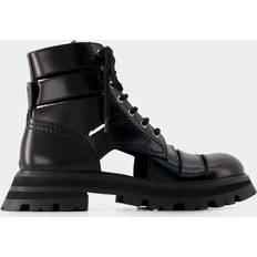 Alexander McQueen Lace Boots Alexander McQueen combat boots black