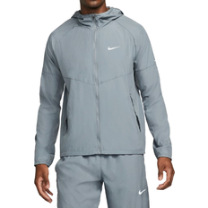 Grau - Herren Jacken Nike Miler Repel Running Jacket Men's - Smoke Grey
