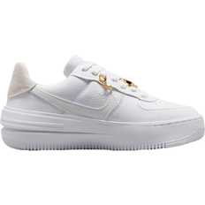 Nike 38 - Damen Sneakers Nike Air Force 1 Low PLT.AF.ORM W - White/Metallic Gold/Summit White