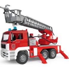 Rettungsfahrzeuge Bruder Man Fire Engine with Water Pump & Light & Sound
