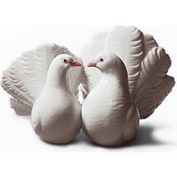 Lladro Couple of Doves Figurine 12cm