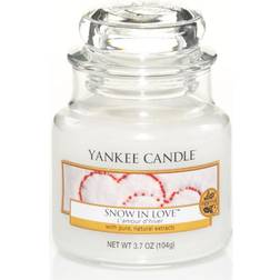 Yankee Candle Snow In Love Small Duftkerzen 104g