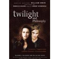 Twilight and Philosophy: Vampires, Vegetarians, and the Pursuit of Immortality (The Blackwell Philosophy and Pop Culture Series) (Paperback, 2009)