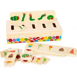 Small Foot 11342 Raupe Nimmersatt Bildersortierbox, aus Holz, Koordinationsspiel für unterwegs Toy, Multicoloured