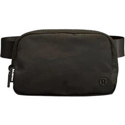 Lululemon Everywhere Belt Bag 1L - Asphalt Grey