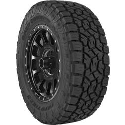 Toyo Open Country A/T Iii 255/70R17 112T All-Season tire.