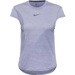 Nike Dri-FIT Run Division Women's T-Shirt SU23