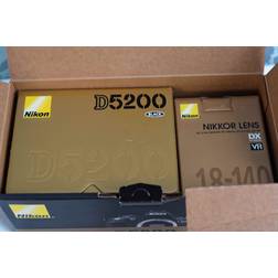 Nikon D5200/D5600 DSLR Camera with 18-140mm VR DX Lens