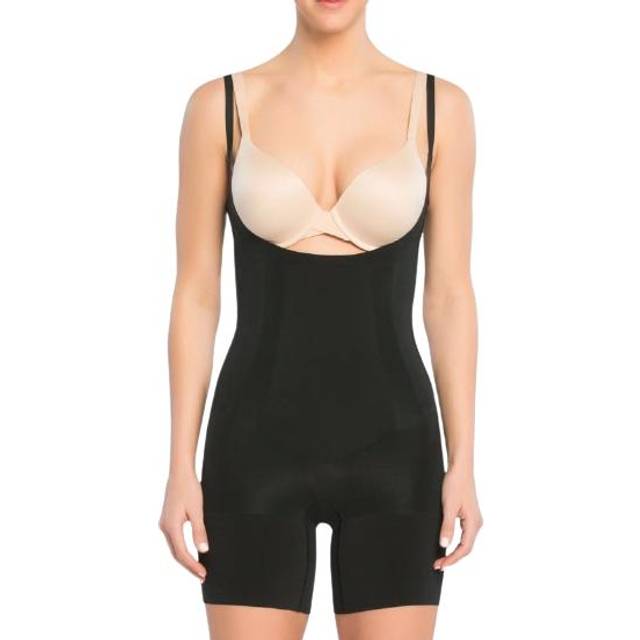 https://www.klarna.com/sac/product/640x640/3001154301/Spanx-OnCore-Open-Bust-Mid-Thigh-Bodysuit-Very-Black.jpg?ph=true