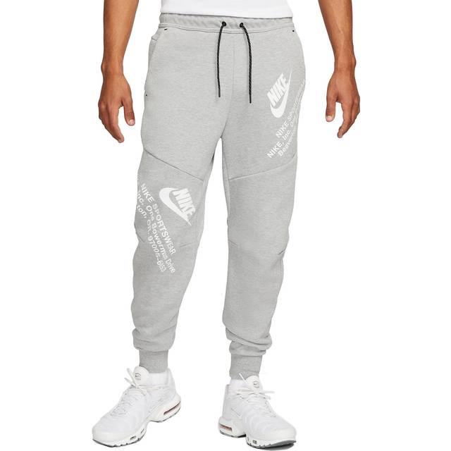 Nike Sportswear Club Fleece Men's Monogram Joggers (as1, Alpha, m, Regular,  Regular, Black, Regular) at  Men's Clothing store